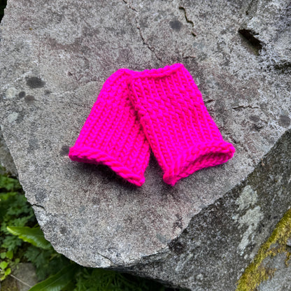 Bright Pink fingerless gloves in 100% merino wool