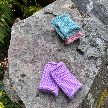 Lavender fingerless gloves in 100% merino wool