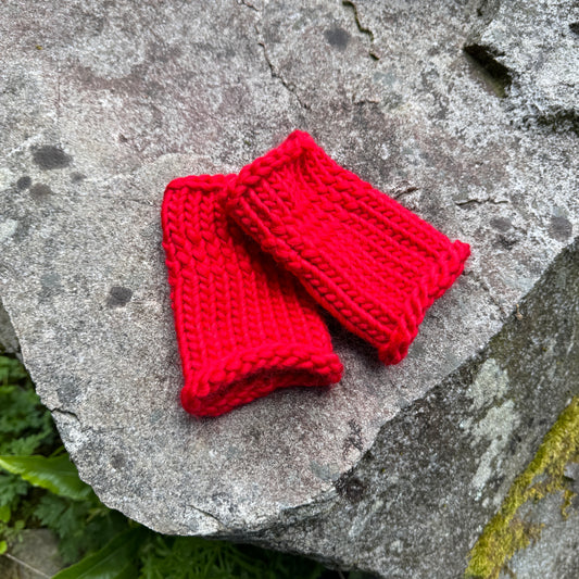 Red fingerless gloves in 100% merino wool