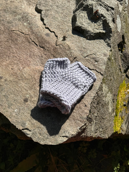 Winter Skies fingerless gloves in 100% merino wool