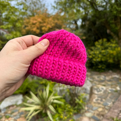 Tiny Baby - Raspberry merino wool hat