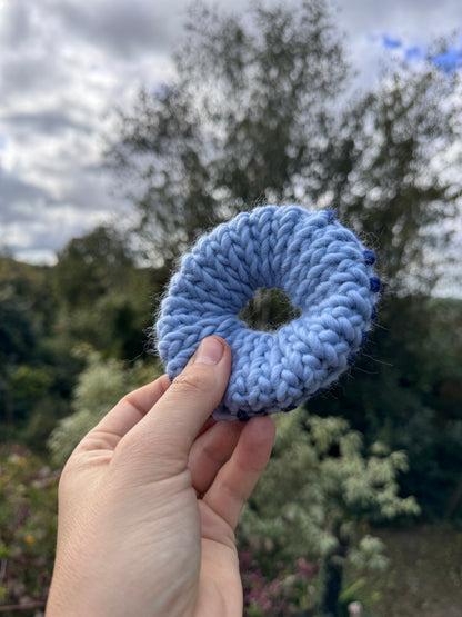 Hand knitted scrunchie - Blue Pattern