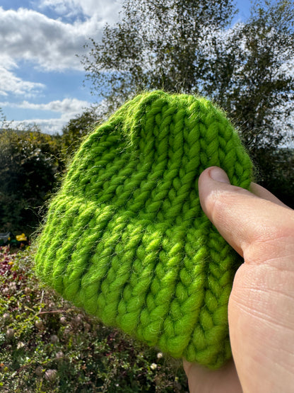 0-3 Months - Merino wool knitted baby hat in leaf green