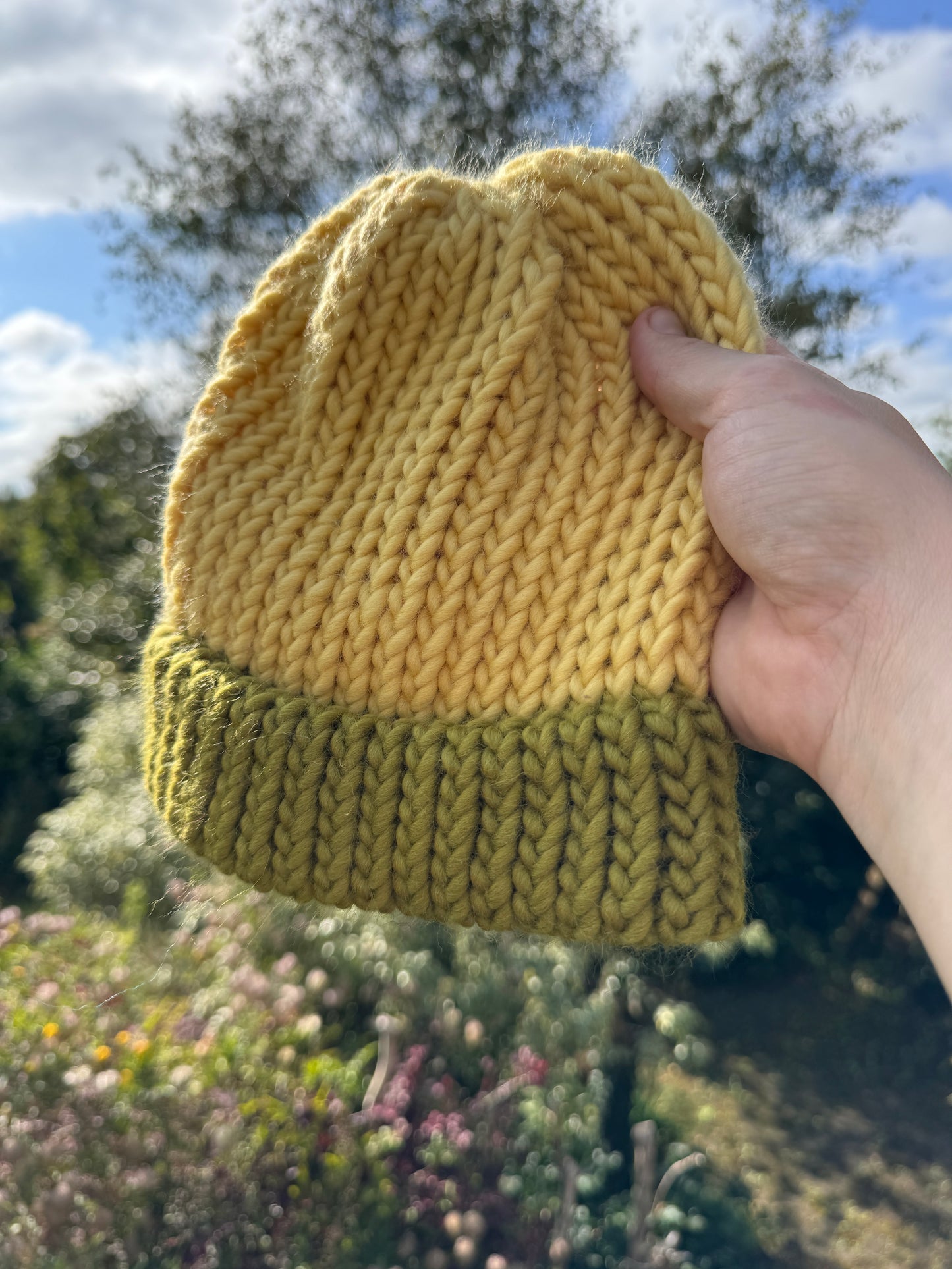 Adult - Primrose knitted hat in 100% Merino Wool