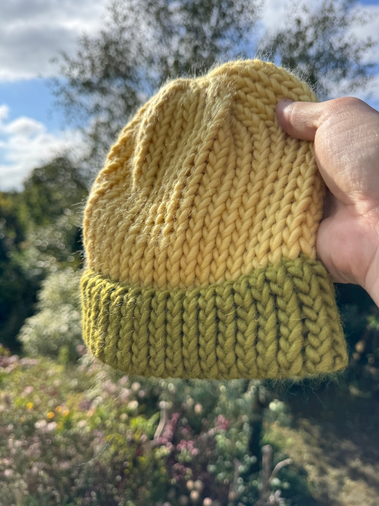 Adult - Primrose knitted hat in 100% Merino Wool