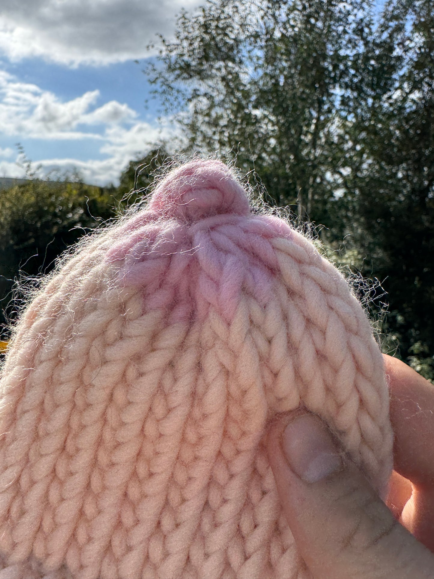 0-3 Months - Knitted boob hat - breastfeeding