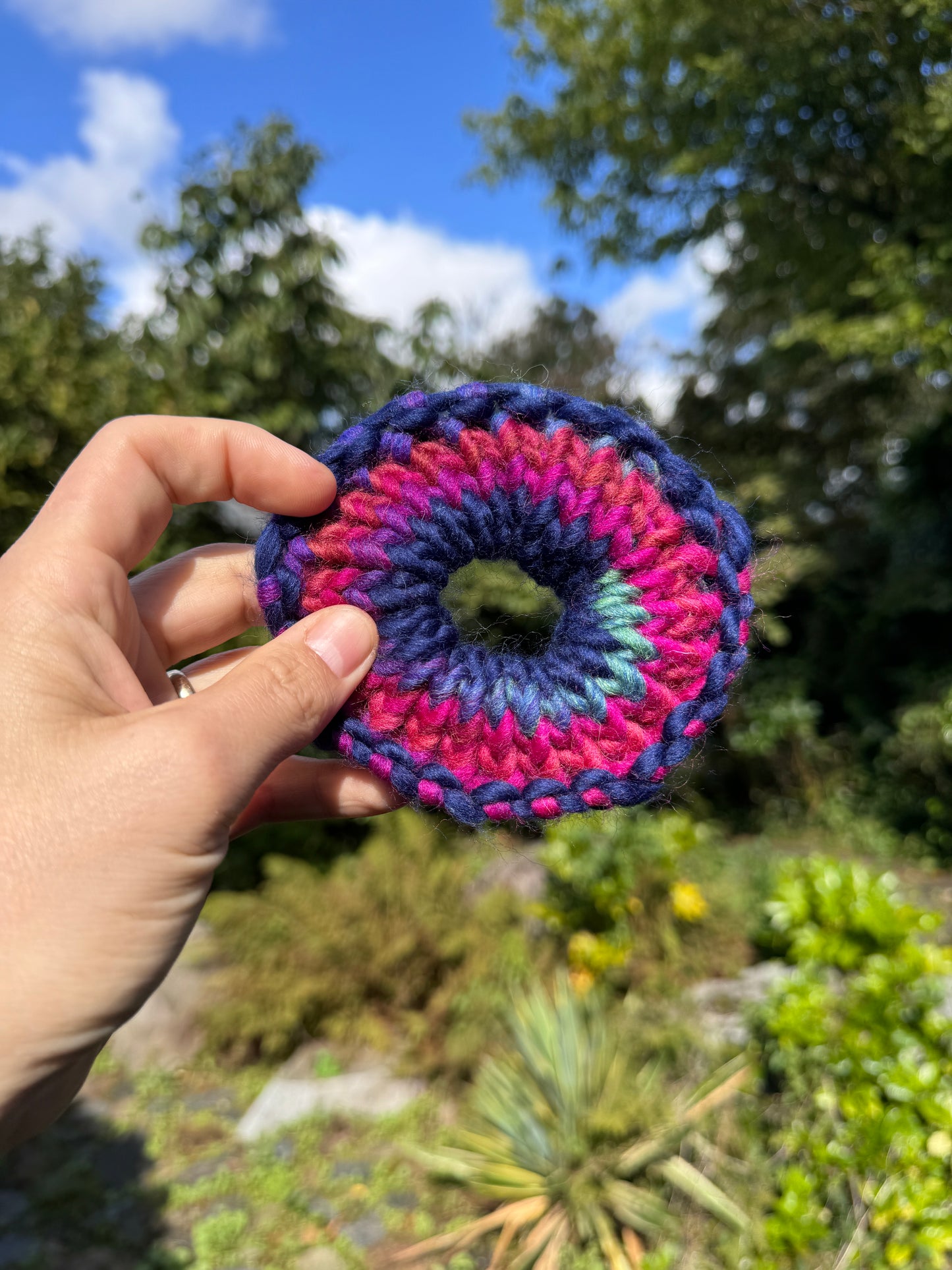 Two sided knitted scrunchie - Navy and Bright Rainbow