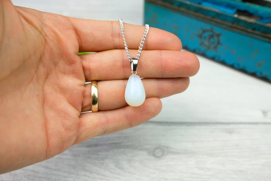 Opalite necklace which changes colour in different lights on silver chain